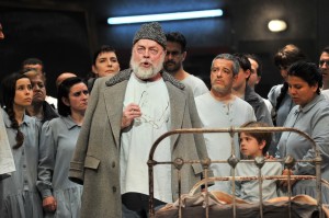 LA LEYENDA DE LA CIUDAD INVISIBLE DE KITESZ. BARCELONA. S & H_page4_image4