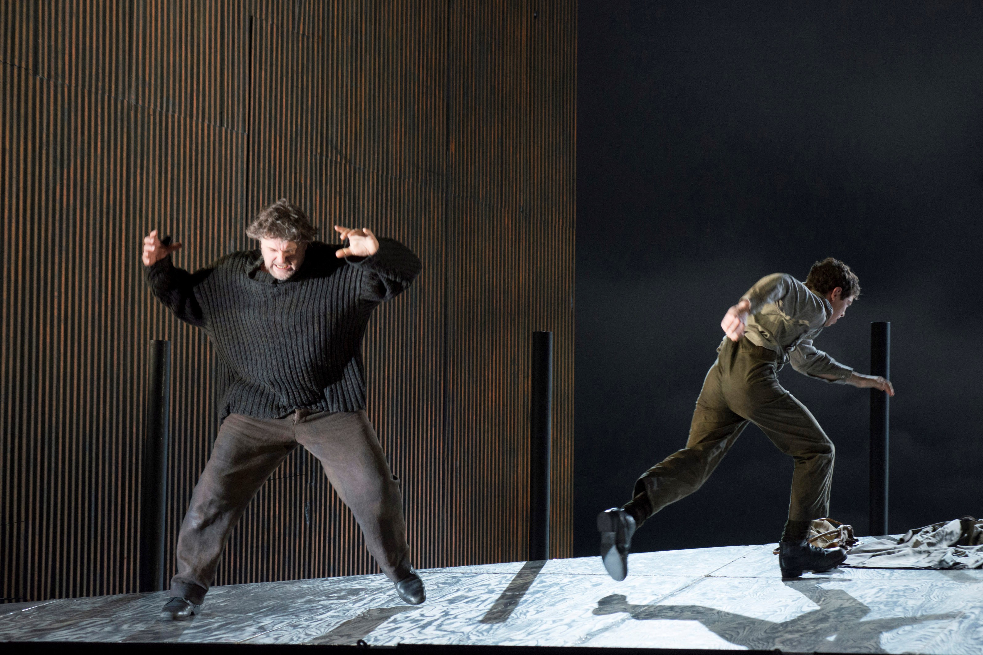 PETER GRIMES. BERLIN DO_page4_image3