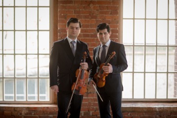 Ivan y Mikhail Pochekin (c)Soc iedad Filarmónica de Moscú