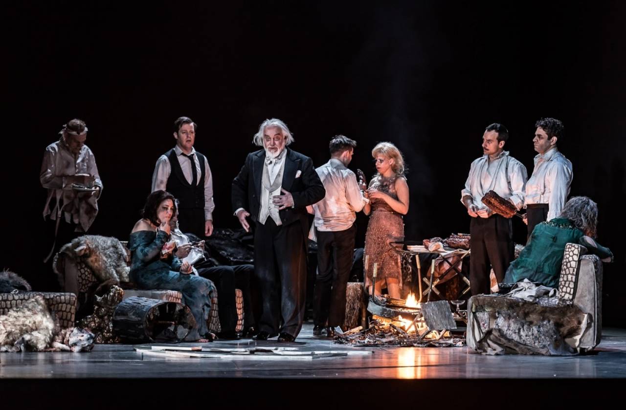  El Liceu programará, dentro de dos años, la ópera sobre la película de BuñuelEl reconocido compositor Thomas Adès acaba de anunciar que una de sus óperas más célebres, basada en la película del genial Luis Buñuel, se podrá conocer, por primera vez, en España, como parte de la programación que el Liceu ofrecerá en 2027.