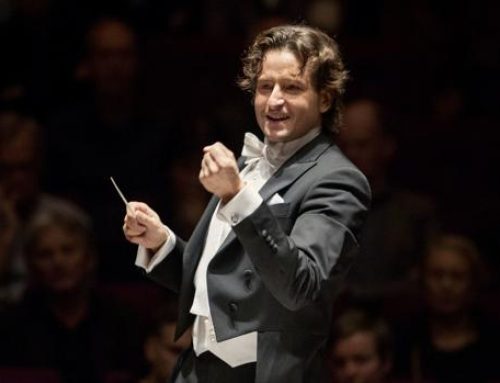 Gustavo Gimeno dirige la Tercera Sinfonía de Mahler junto a la Sinfónica de Madrid y el Coro Nacional