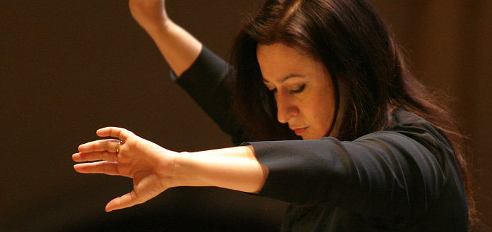 Simone-Young-Conductor