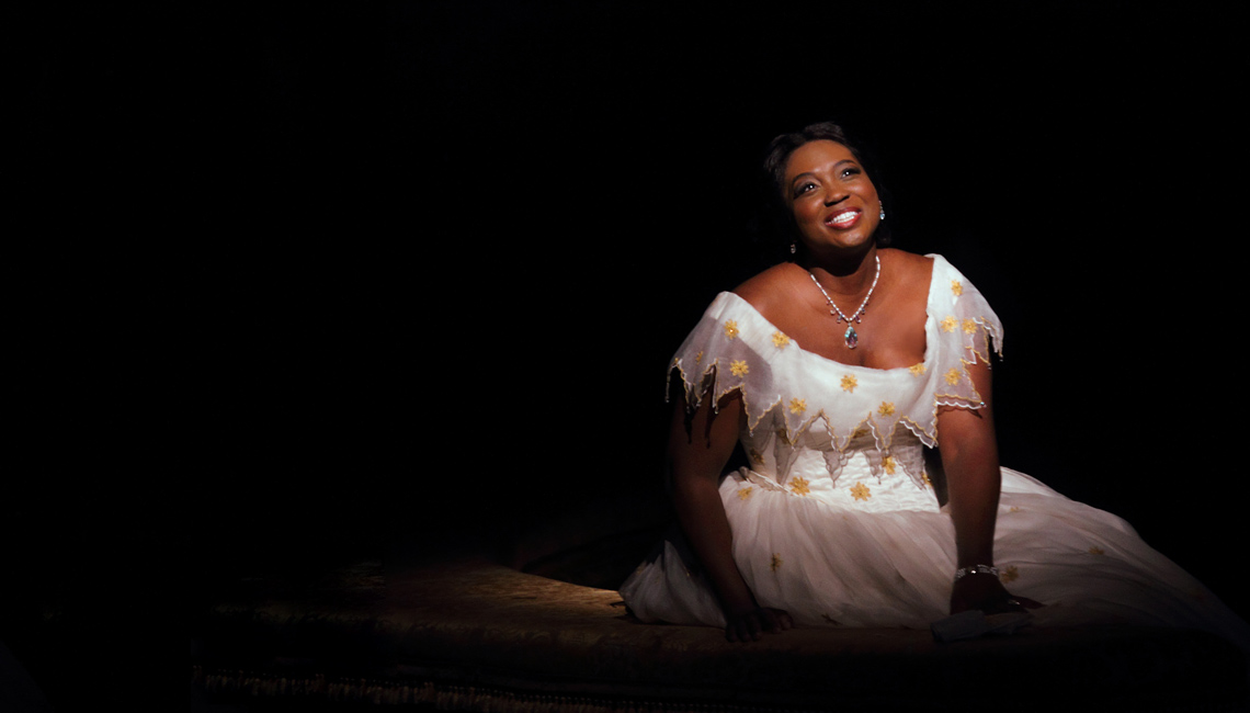 pretty-yende-traviata-roh