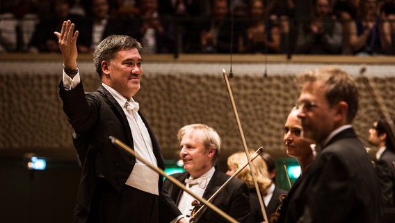 alan-gilbert-ndr-elbphilharmonie