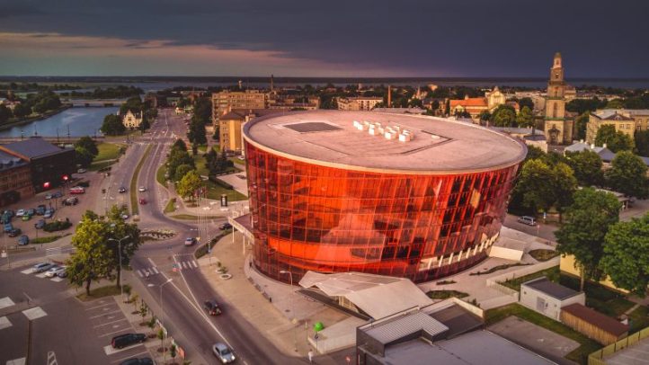 Auditorio-Gran-ambar-Letonia-c-Karlis-Volkovskis