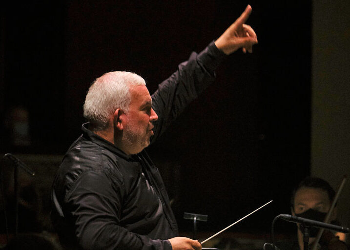 Comentarios previos, Giulio Cesare