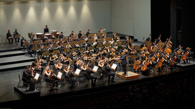 Orquesta-Joven-de-Andalucia-en-el-Teatro-de-la-Maestranza-c-Guillermo-Mendo