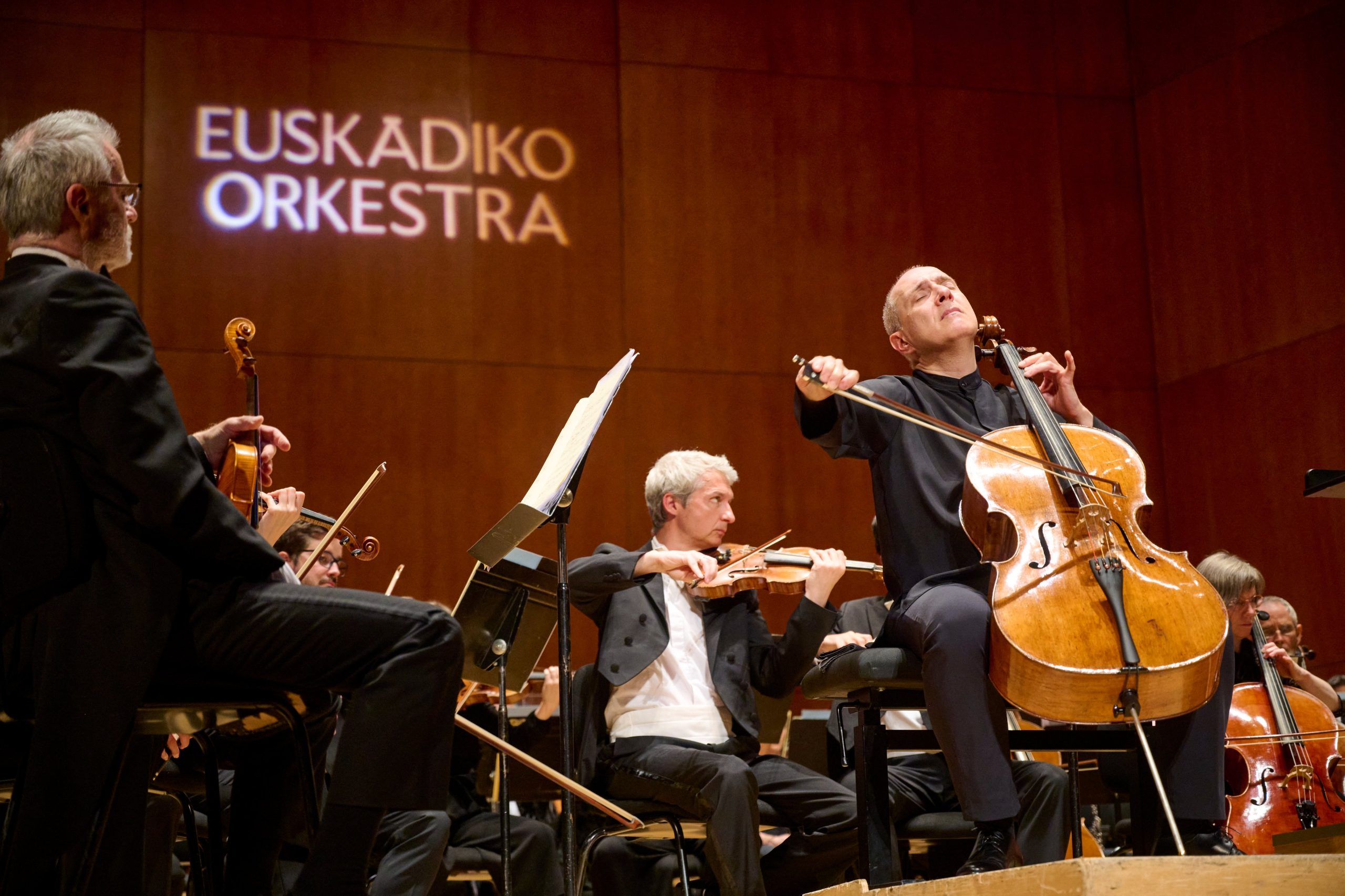 Asier-Polo-con-la-Euskadiko-Orkestra