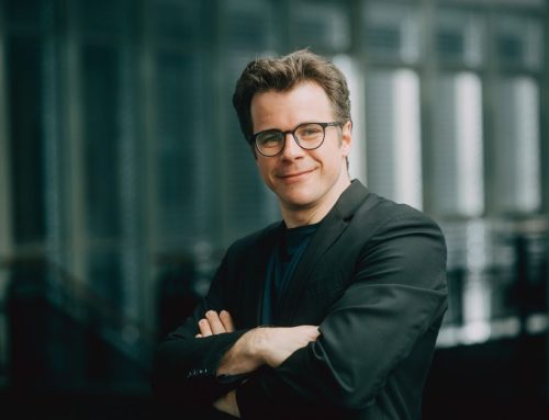 El director Jakub Hrůša extiende su contrato con la Orquesta Sinfónica de Bamberg 