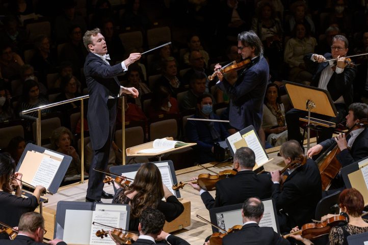 Harding-y-Kavakos-con-la-Orquesta-del-Concertgebouw.-Ibermúsica
