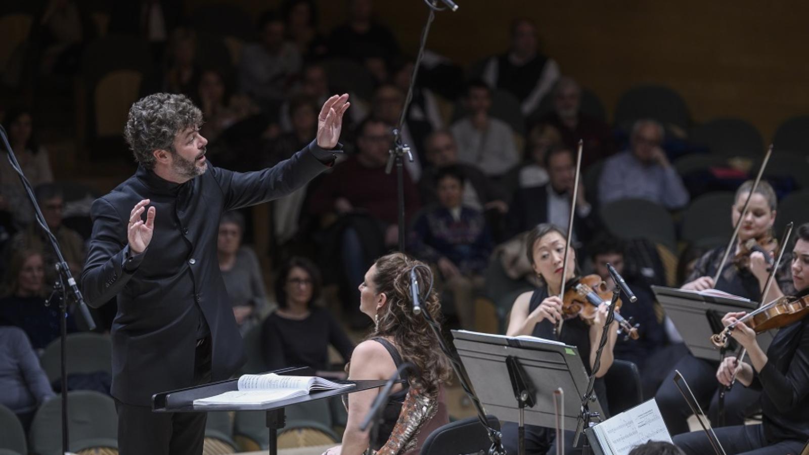 Heras-Casado-dirige-la-Mahler-Chamber-Orchestra-en-LAuditori