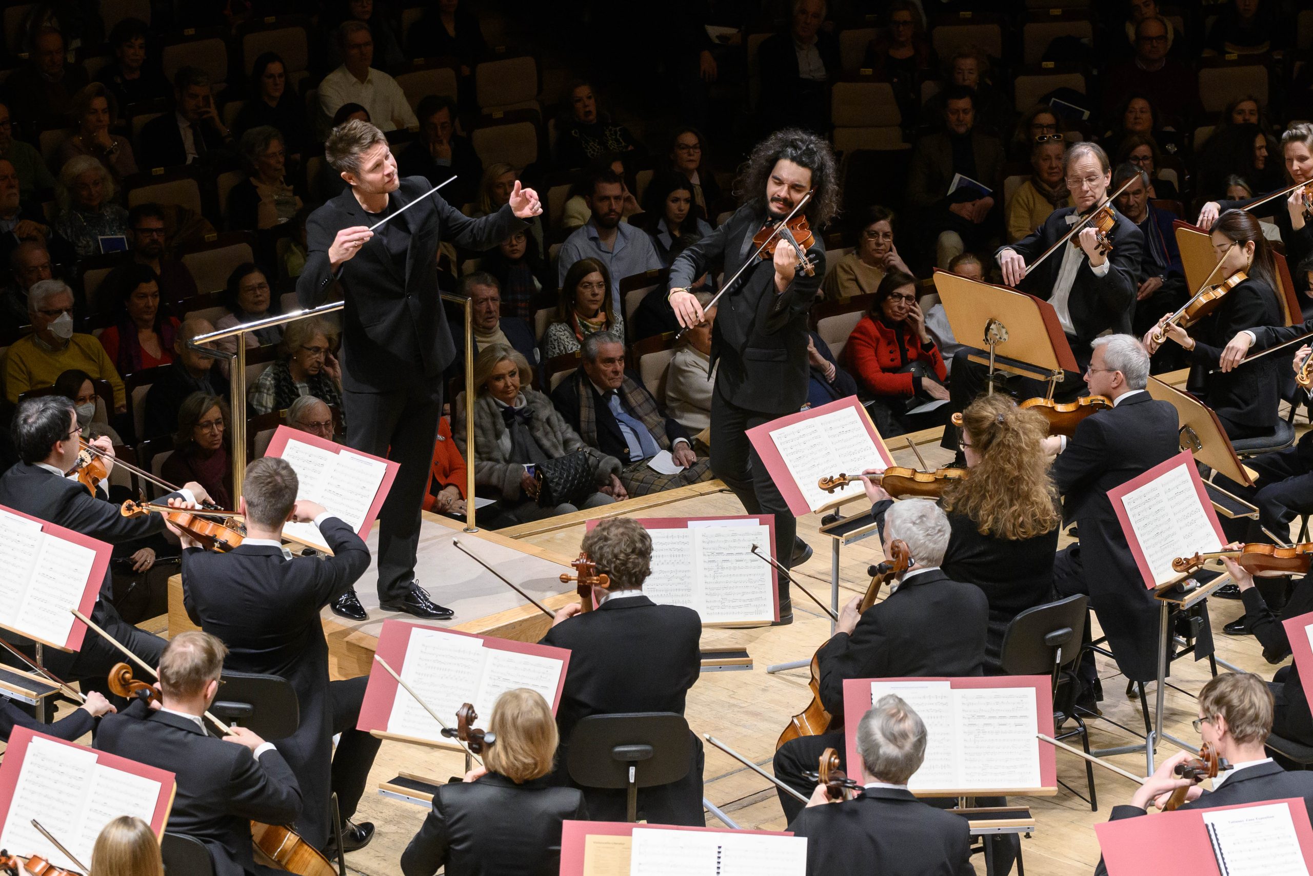 Urbanski-y-Radulovic.-Filarmonica-de-Munich-en-Ibermusica-c-Rafa-Martin-Ibermusica