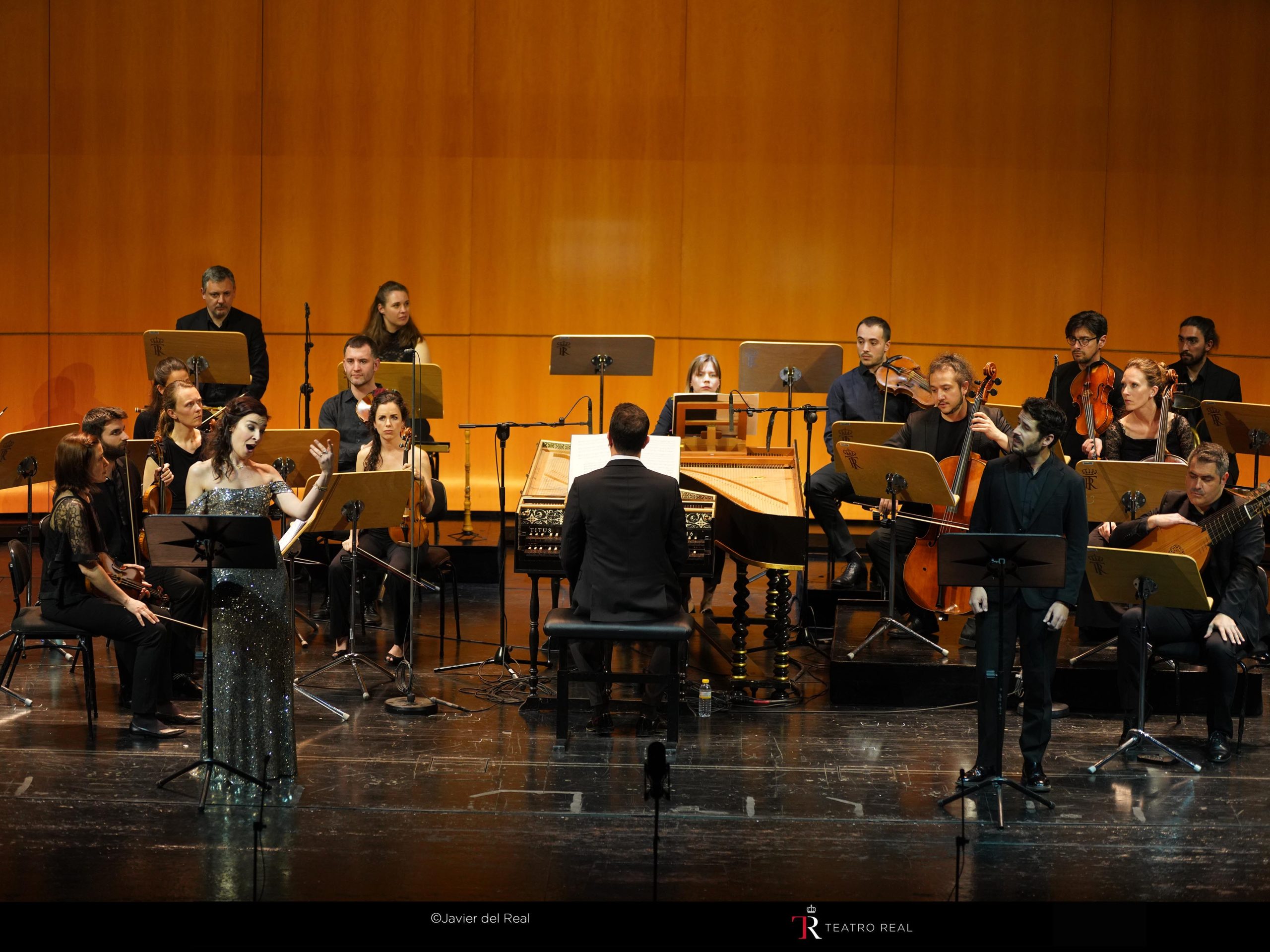 mezzosoprano-Giuseppina-Bridelli-Elisa-y-contratenor-Paul-Antoine-Benos-Djian-Alessandro-junto-a-Il-pomo-doro-bajo-la-direccion-de-Franceso-Corti