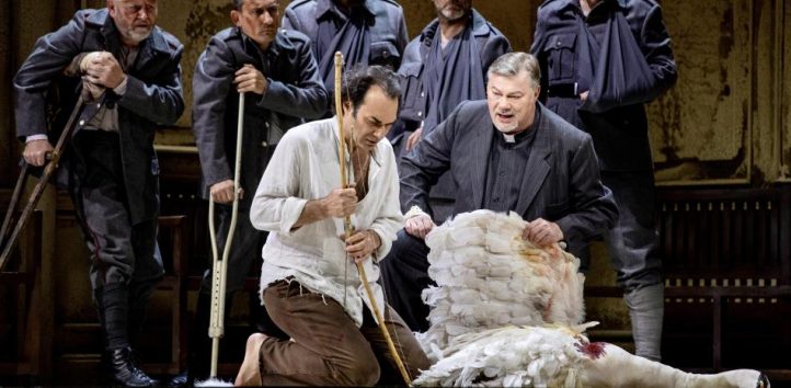 Escena-de-Parsifal-en-el-Liceu