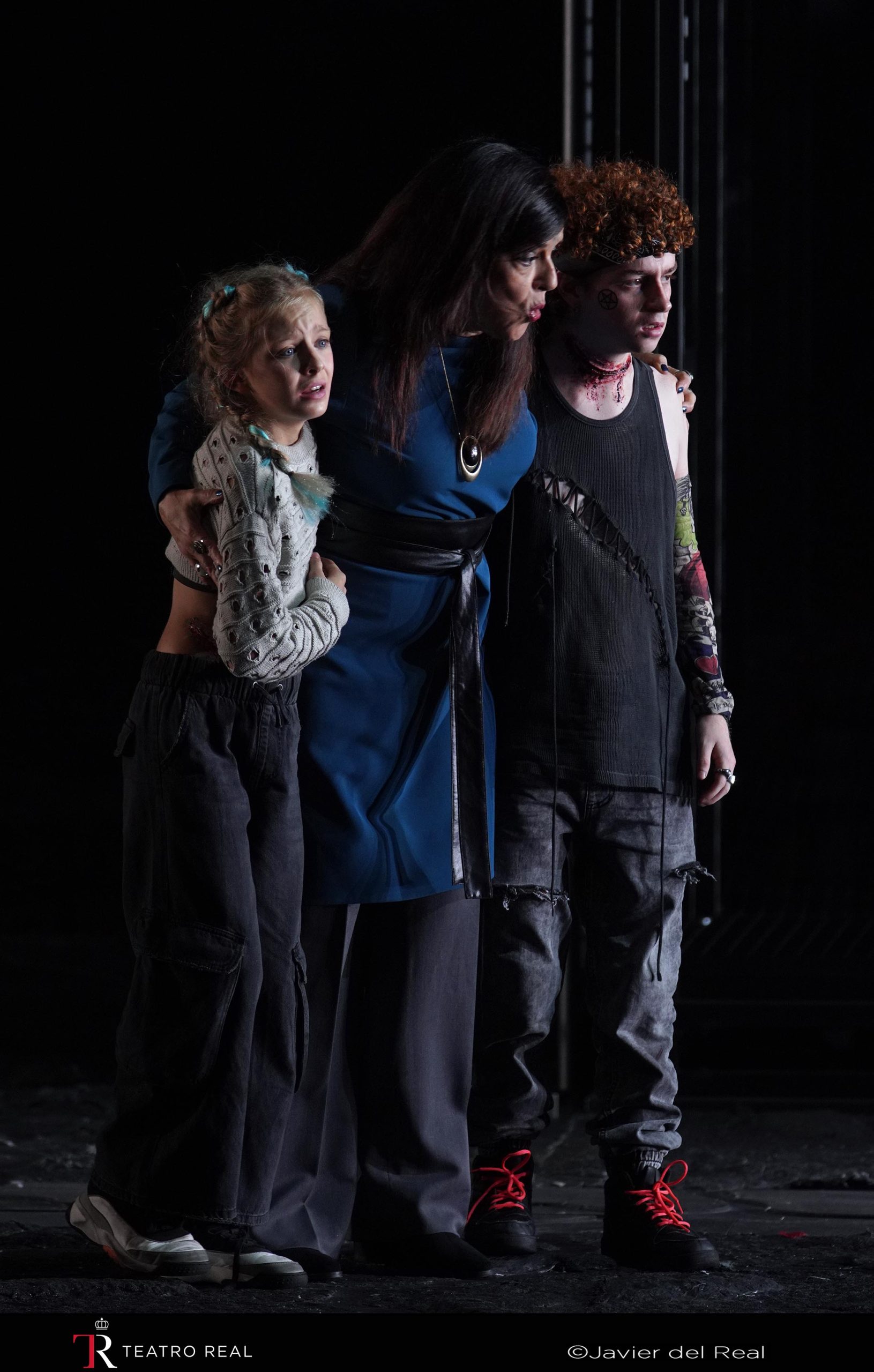 Escena-de-Medea-c-Teatro-Real