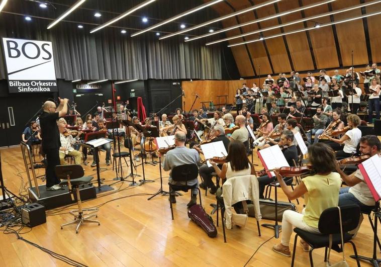 Orquesta-Sinfonica-de-Bilbao-en-la-grabacion-de-Mirentxu-c-Maika-Salguero