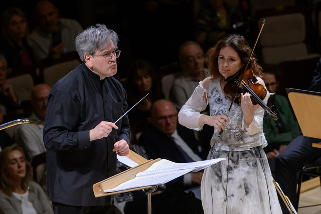 Pappano-Kopatchinskaja-y-la-Sinfonica-de-Londres.-c-Rafa-Martin-Ibermusica