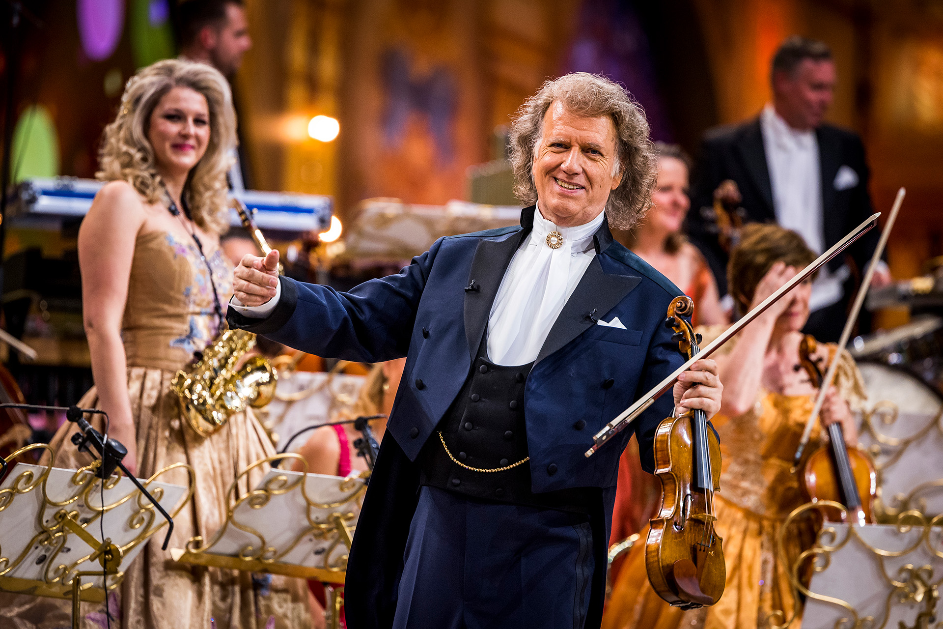 Andre-Rieu-White-Christmas-c-Andre-Rieu-Productions.-Piece-of-Magic-Entertainment