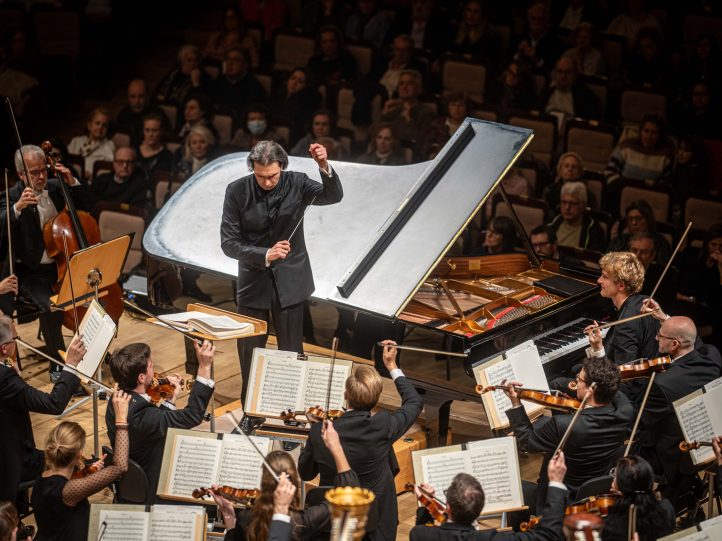 Jurowski-Lisiecki-Sinfonica-de-la-Radio-de-Berlin.-Ibermusica-©P.-Meisel