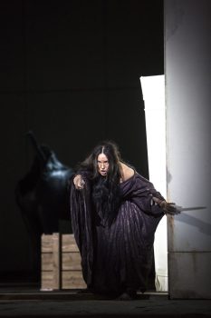 Maria Rebeka como Medea en la Staatsoper Berlin (c) Brend Uhlig