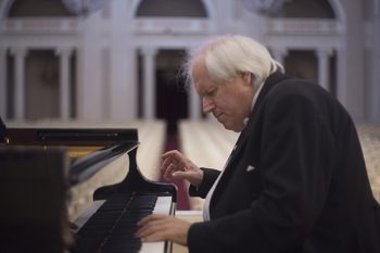 Sokolov recorrerá los escenarios españoles con Bach, Chopin y Schumann