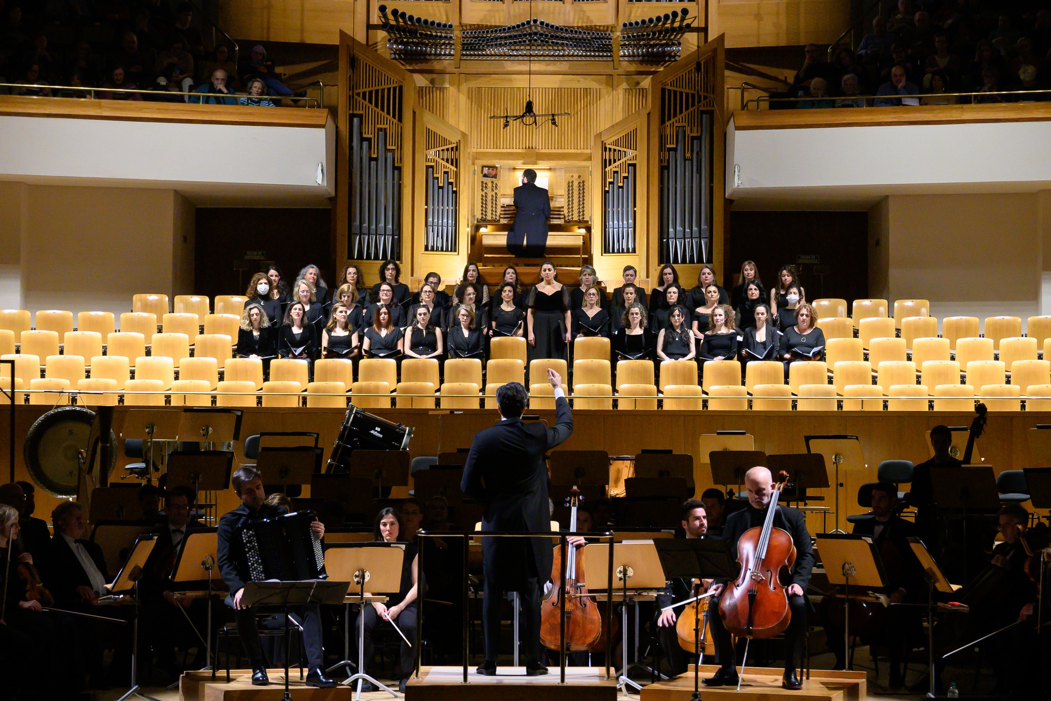 Crítica: Líricas y emotivas contemplaciones; OCNE y Afkham con música de Torres, Brahms y Tchaikovsky