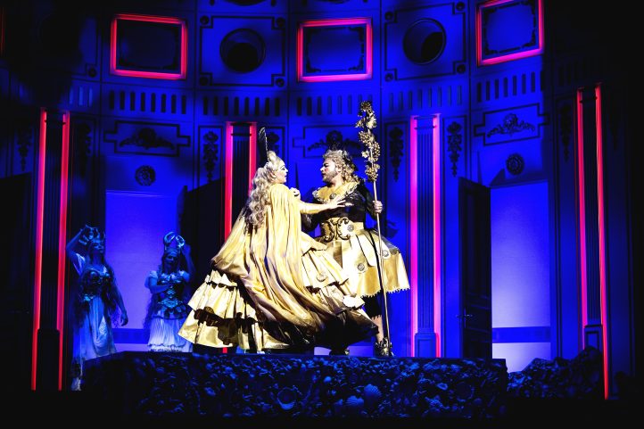 La temporada lírica del Teatro de la Maestranza continúa en el mes de diciembre, los días 14, 16 y 18, con Ariadne auf Naxos, una de las más osadas creaciones de Richard Strauss, en conmemoración de los 75 años de su muerte.
