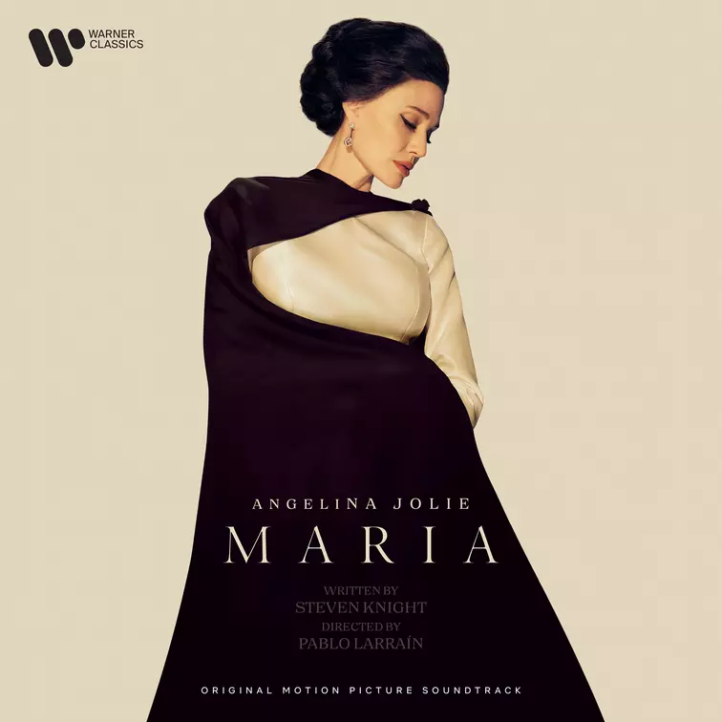 María: todo es bello El próximo día 7 de este febrero tormentoso, en los cines del Reino de España, se presentará la película María, protagonizada por la actriz Angelina Jolie, con guion de Steven Knight y dirigida por el chileno Pablo Larraín.