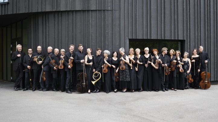El Festival de Música Antigua de Sevilla (FeMÀS) llega al Teatro de la Maestranza en su recta final con un concierto protagonizado por la Freiburger Barockorchester & Vox Luminis, que abordarán la Pasión según san Juan de Bach. Esta última sección de la programación la abrió el pasado 7 de abril el ensemble I Gemelli, que abordó las Vísperas de la Virgen de Monteverdi.