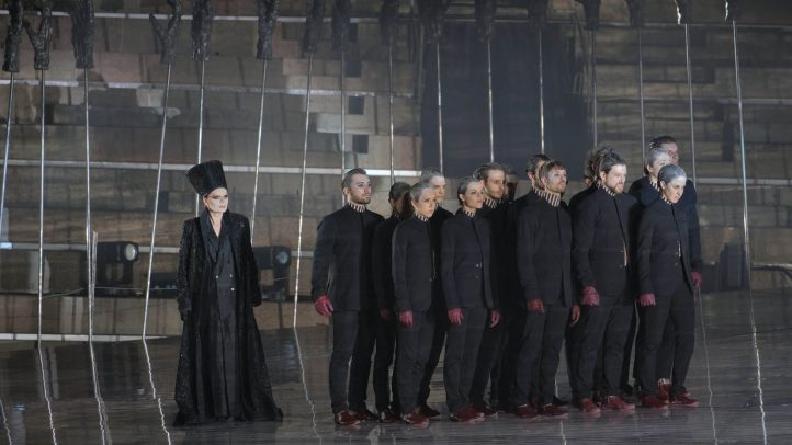 Verona, ópera para todos los gustosNabucco de Verdi. Amartuvshin Enkhbat, Olga Maslova, Aigul Akhmetshina, Simon Lim, Galeano Salas, etc. Dirección musical: Pinchas Steinberg. Regia: Stefano Poda. Rigoletto de Verdi. Amartuvshin Enkhbat, Gaaleano Salas, Rosa Feola, Gianluca Burato, Martina Bellísimo, Abrámoos Rosales, etc. Dirección musical: Michele Spotti. Regia: Ivo Guerra. Carmen de Bizet. Aigul Akhmetshina, Francesco Meli, Erwin Schrott, Mariangela Sicilia. Dirección musical: Francesco Ivan Ciampa. Regia original: Franco Zeffirelli. Orquesta, Coro y bailarines de la Fundación d Arena de Verona. 19, 20 y 21 de agosto de 2025. 21 a 24 agosto 2025.