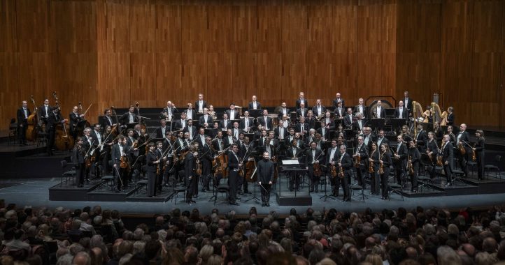 El Mahler objetivo y sin banderas de Kiril Petrenko y Berlín clausura el Festival de Salzburgo 2025FESTIVAL DE SALZBURGO 2025. Mahler: Novena sinfonía. Orquesta Filarmónica de Berlín. Dirección musical: Kiril Petrenko. Lugar: Salzburgo, Grosses Festspielhaus. Entrada: 2.179 espectadores (lleno). Fecha: 31 agosto 2025