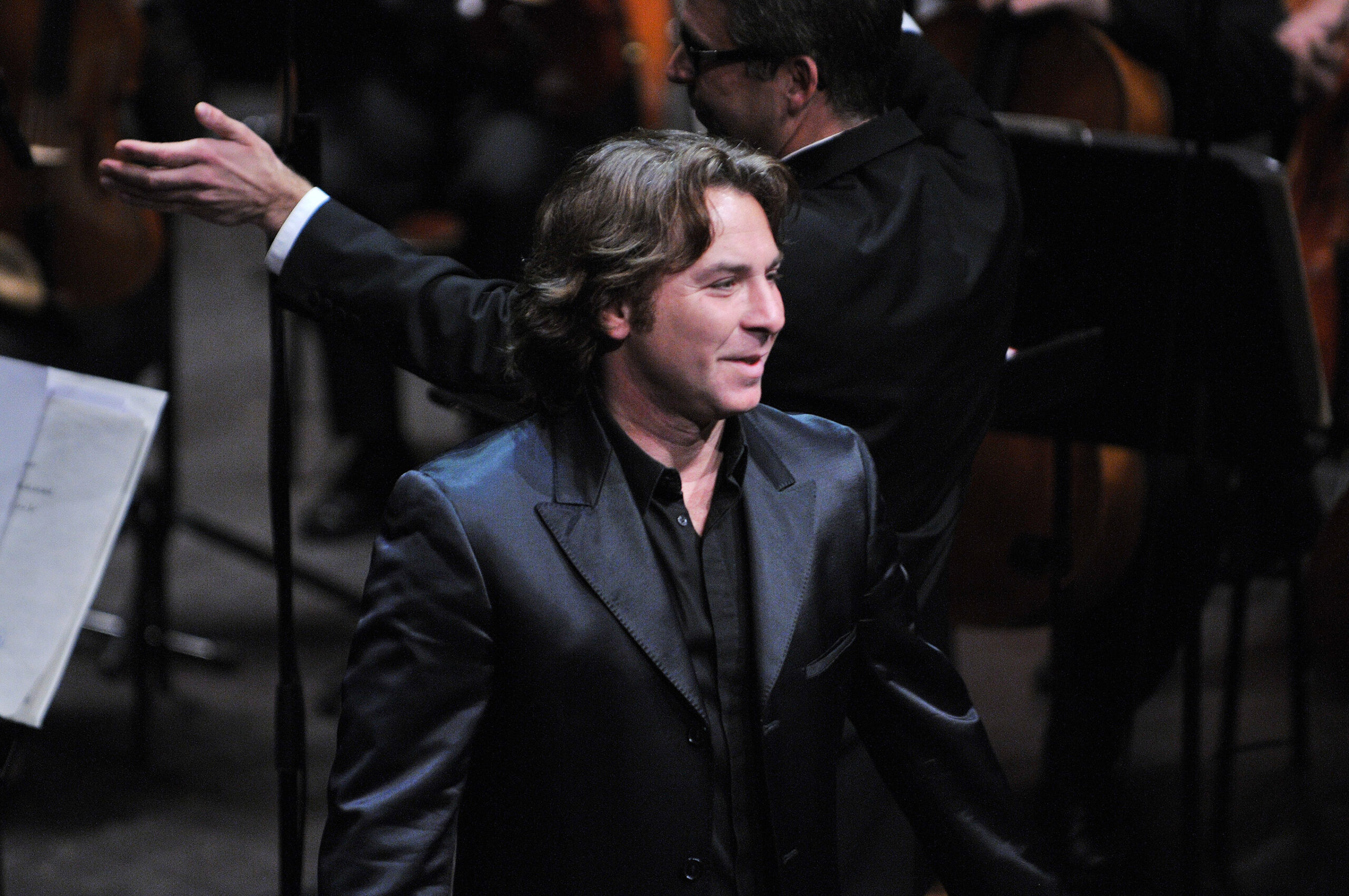 Roberto Alagna llega al Gran Teatre del Liceu este jueves, 30 de octubre, con un concierto formado íntegramente por obras de Puccini. Acompañado por el pianista Jeff Cohen, el tenor vuelve al teatro de las Ramblas tras una ausencia de catorce años, habiendo ofrecido recitales en tres ocasiones anteriormente. 