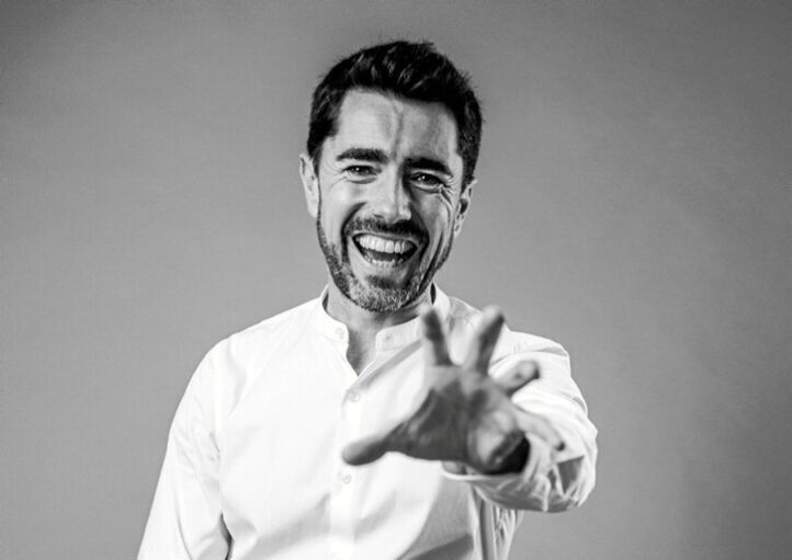 La forza del destino de Verdi inaugura la temporada 2025/26 de ABAO Bilbao Opera el próximo 25 de octubre. El Euskalduna de la ciudad vasca recibe la célebre ópera del compositor de Busetto, con una producción de Ignacio García, que traslada la acción a la Guerra Civil española. En el foso, Lorenzo Passerini vuelve a Bilbao, dirigiendo un reparto encabezado por las voces de Carmen Solís, Angelo Villari, Ketevan Kemmozlde y Juan Jesús Rodríguez. Esta producción supone el debut de Esteban Urzelai al frente del Coro de la Ópera de Bilbao. 