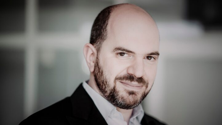 El otoño musical madrileño se tiñe de virtuosismo con dos citas de alto nivel organizadas por la Fundación Scherzo en el Auditorio Nacional de Música, en el marco de su Ciclo de Grandes Intérpretes. Dos noches de alto voltaje artístico, donde el piano será protagonista absoluto en las manos de Behzod Abduraimov y Kirill Gerstein.