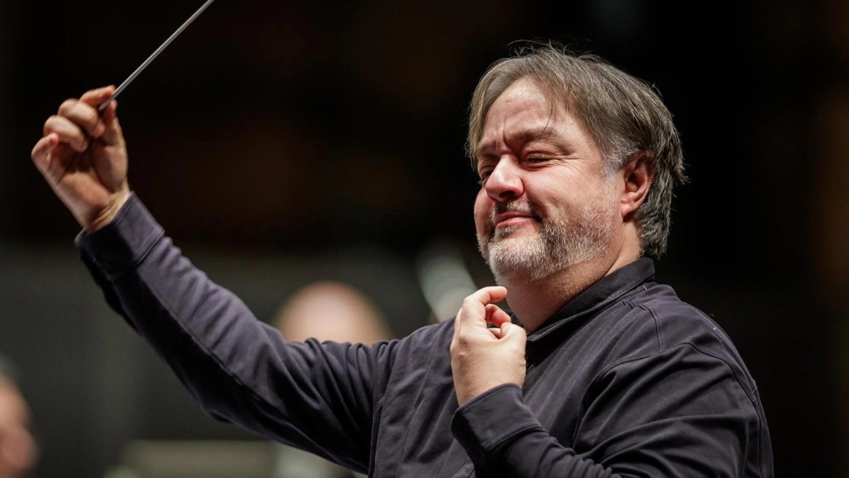 BUEN COMIENZO Auditorio Kursaal. San Sebastián. 01.X.2025. Herminie de Hector Berlioz y Daphnis et Chloé de Maurice Ravel. Miren Urbieta-Vega.  Coro Landarbaso  Abesbatza. Euskadiko Orkestra. Stefan Blunier.