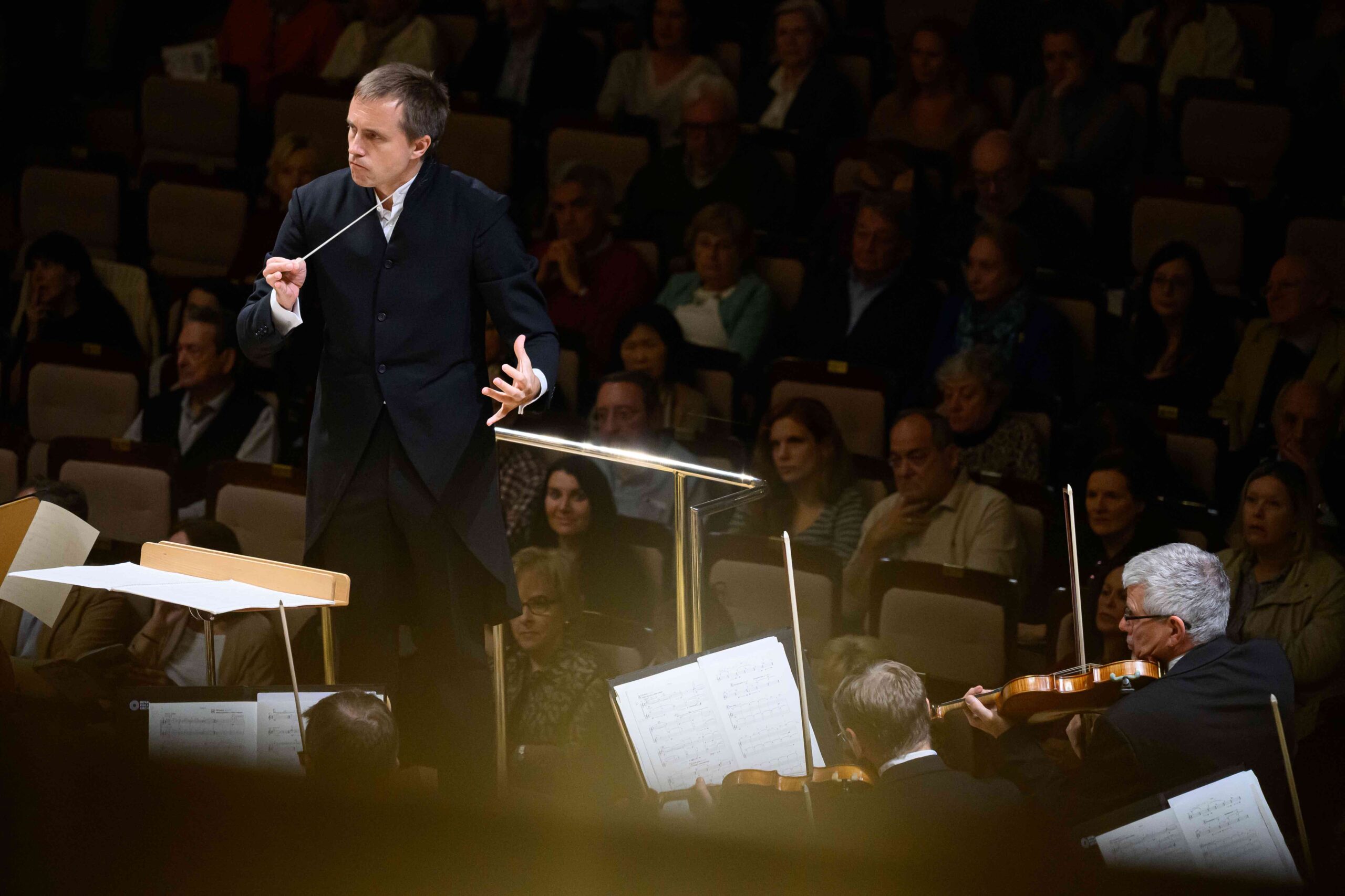 Vasily Petrenko Ibermusica. Royal Philharmonic Orchestra