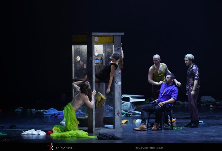 Érase una vez...El poeta de El mandarín maravilloso de Bartók que estos días se ofrece en el Teatro Real inicia el prólogo con las palabras “Erase una vez”.