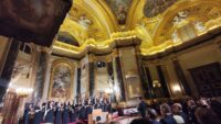 La orquesta y Coro RTVE ofrece su tradicional concierto de navidad en el Palacio Real de Madrid el próximo jueves, 18 de diciembre. Bajo la dirección de Carlos Mena, la formación ofrecerá una de las obras más destacadas del barroco inglés: El Mesías de Haendel. Para la ocasión, completan el cartel los solistas Lucía Martín- Cartón, Víctor Cruz e Igor Peral. Este concierto se replicará al día siguiente en Ávila.
