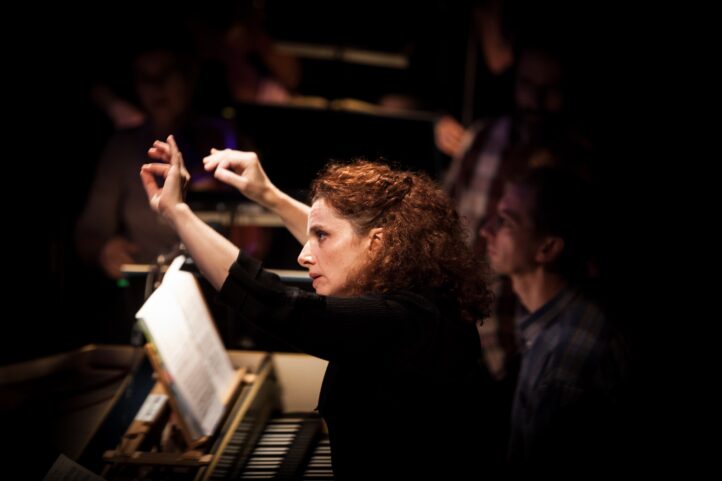 Emmanuelle Haïm y Le Concert d’Astrée inician una gira por España con el Stabat Mater de Pergolesi como elemento principal. La soprano Emöke Baráth y el contratenor Carlo Vistoli serán los solistas invitados. Barcelona, Oviedo y Madrid recibirán a la prestigiosa agrupación francesa los días 1, 2 y 3 de diciembre. El programa estará centrado en el barroco italiano con obras instrumentales y vocales de Durante, Scarlatti, Leo y Locatelli y Pergolesi.