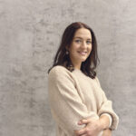 El Gran Teatre del Liceu abre 2026 con una nueva producción de Bárbara Lluch de Tristán e Isolda, uno de los títulos más importantes de la obra de Richard Wagner. Bajo la dirección musical de Susanna Mälkki, el coliseo barcelonés acoge el esperado debut de Lise Davidsen como la atormentada princesa, junto al heldentenor Clay Hilley, en unas funciones que comenzarán el próximo lunes 12 de enero. 