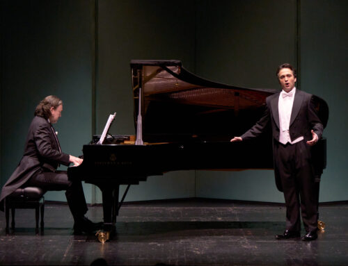 Crítica: Xabier Anduaga, cantar como un beso enamorado