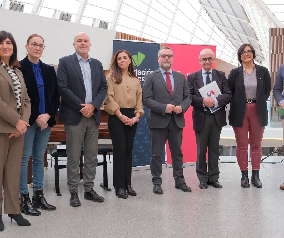 El Festival de Granada afronta su edición de 2026, que celebra su 75 aniversario, con un firme compromiso con la concienciación medioambiental. En colaboración con el Parque de las Ciencias, el Festival ha programado cuatro actividades entre febrero y mayo dirigidas especialmente al público joven, que combinan música, divulgación científica y sostenibilidad. 
