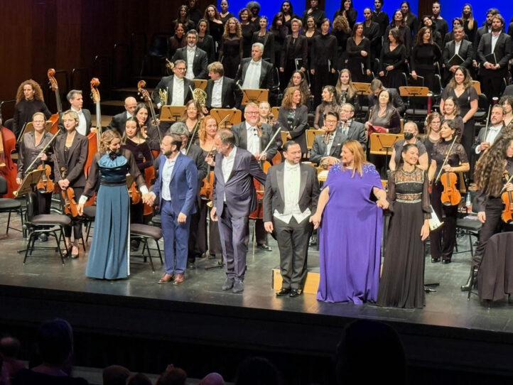 De la Parra, Novena en El Escorial, debut sinfónico con esperanzaNovena sinfonía de Beethoven. Serena Sáenz, Judit Kutasi, Andrés Moreno, Matthias Goerne. Orquesta y Coro de la Comunidad de Madrid. Javier Carmena, dirección coro. Alondra de la Parra, dirección musical. Teatro-Auditorio San Lorenzo de El Escorial, 23 de diciembre de 2025.