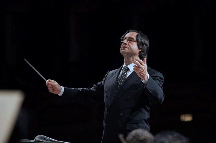 El Ravenna Festival anuncia y poniendo a la venta anticipada cinco destacados eventos de su 37ª edición, que se celebrará entre mayo y julio del próximo año. La programación anticipa el regreso de Riccardo Muti con la Orquesta Cherubini, la inauguración con Anne-Sophie Mutter y la Royal Philharmonic Orchestra, y un apartado especial para Manuel de Falla en el 150 aniversario de su nacimiento.