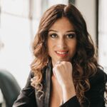 El director neerlandés Jan Willem de Vriend se pone al frente de la ROSS para interpretar algunas de las páginas más representativas de Mozart, en un programa monográfico. Para esta ocasión, acompaña a la formación andaluza la soprano sevillana Leonor Bonilla, quien abordará dos arias de concierto del autor austríaco.