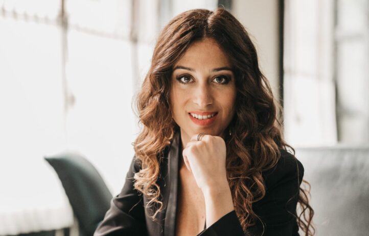 El director  neerlandés Jan Willem de Vriend se pone al frente de la ROSS para interpretar algunas de las páginas más representativas de Mozart, en un programa monográfico. Para esta ocasión, acompaña a la formación andaluza la soprano sevillana Leonor Bonilla, quien abordará dos arias de concierto del autor austríaco. 