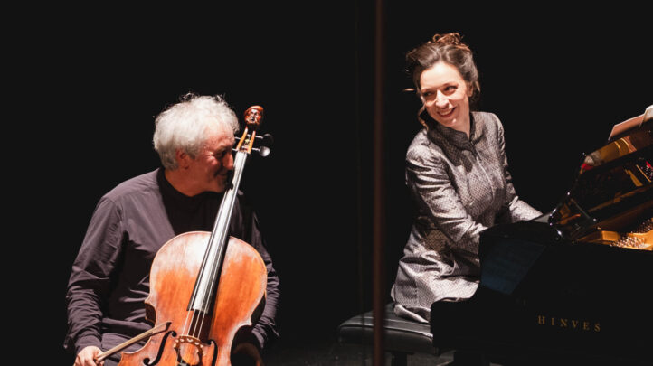 Brunello y Avdeeva revindican “La verdad en la música”IV FESTIVAL ATRIUM MUSICAE. Mario Brunello (violonchelo), Yulianna Avdeeva (piano). Obras de Beethoven, Ustvólskaya, Weinberg y Shostakóvich. Lugar: Cáceres, Gran Teatro. Fecha: 29 enero 2026.