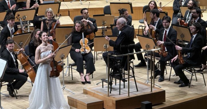 María Dueñas con Zubin Mehta en concierto homenaje de Ibermúsica