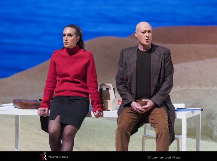 UN DILEMA MORAL BIEN EXPLICADOFrancisco Coll: Enemigo del pueblo. José Antonio López, Moisé Marín, Brenda Rae, Isaac Galán, Marta Fontanals.Simmons, Juan Goberna. Dirección musical: Christian Karlsen. Dirección de escena. Alex Rigola. Teatro Real, 12 de febrero de 2026. 
