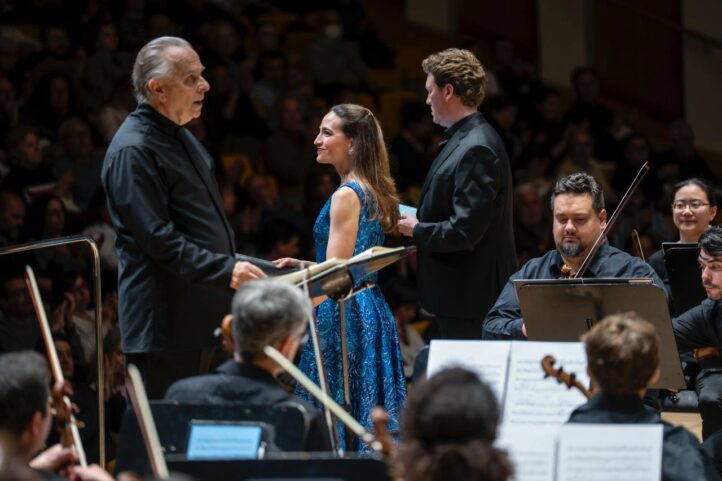 Cristo redime a Jesús (Iglesias) en Les Arts de ValenciaTemporada de Les Arts. Orquesta de la CV. Mark Elder (director). Programa: La infancia de Cristo, de Berlioz. Solistas: Kate Lindsey (mezzosoprano; María), Gordon Bintner (bajo-barítono; San José), William Thomas (bajo, Herodes), Laurence Lisby (tenor; recitador. Centurión), Matthew Rose (bajo; un padre de familia, Polidoro) Lugar: Palau de les Arts (Auditori). Entrada: Alrededor de 1.100 personas. Fecha: sábado, 7 febrero 2026.